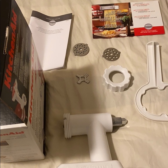 KitchenAid food grinder attachment - Picture 3 of 3